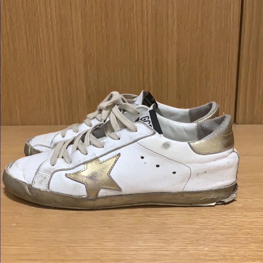 Golden Goose Deluxe ‘Superstar’ in white with Gold